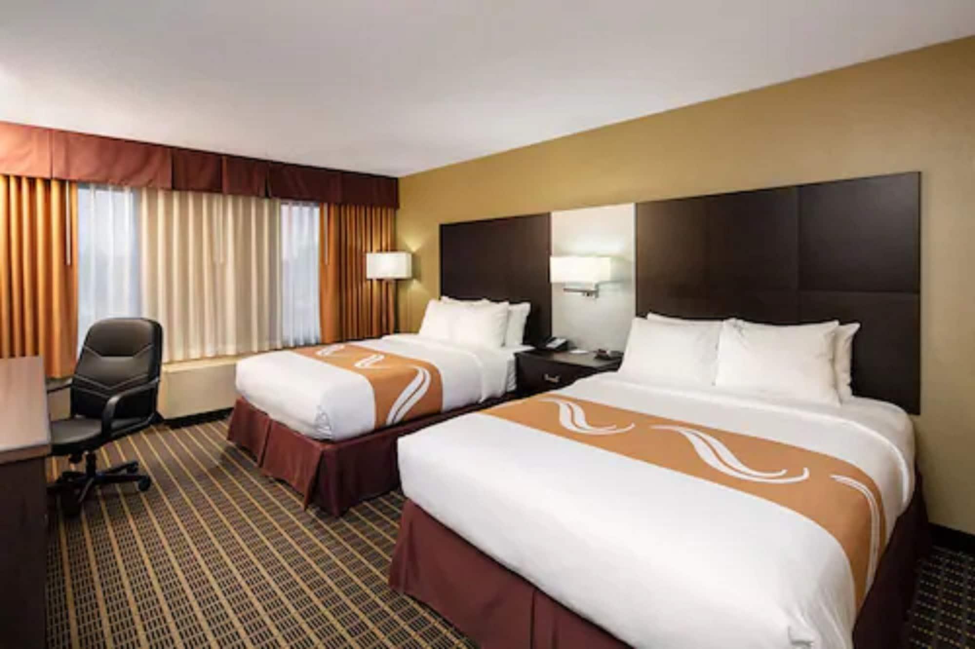 Quality Inn & Suites Downtown Windsor Kültér fotó