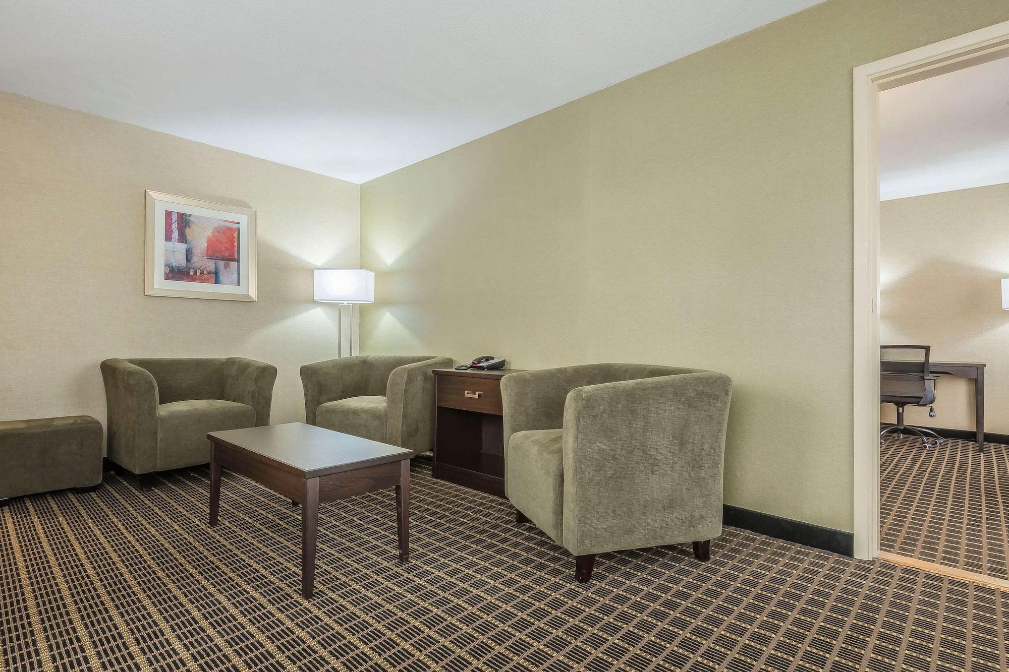 Quality Inn & Suites Downtown Windsor Kültér fotó