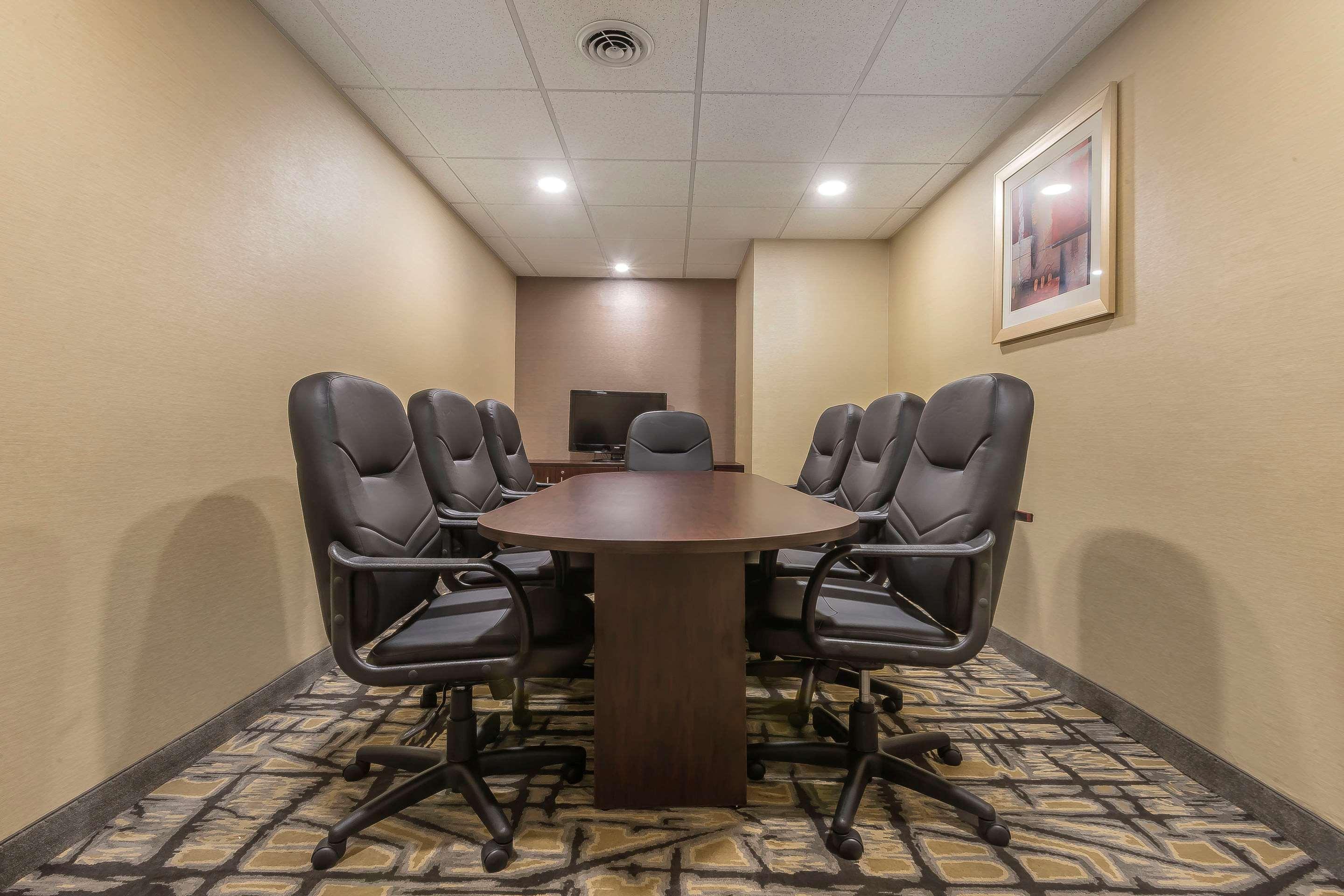 Quality Inn & Suites Downtown Windsor Kültér fotó