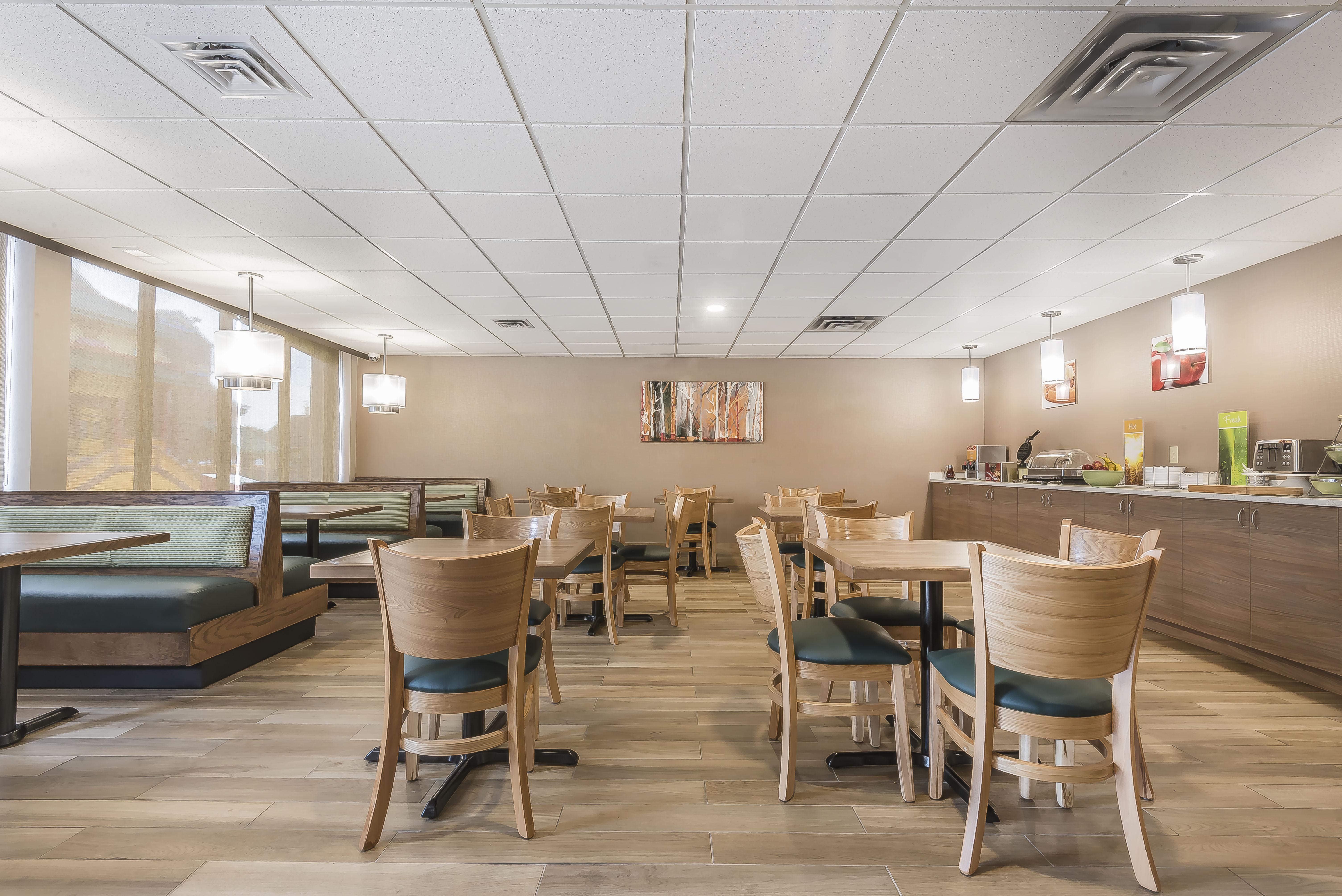 Quality Inn & Suites Downtown Windsor Kültér fotó