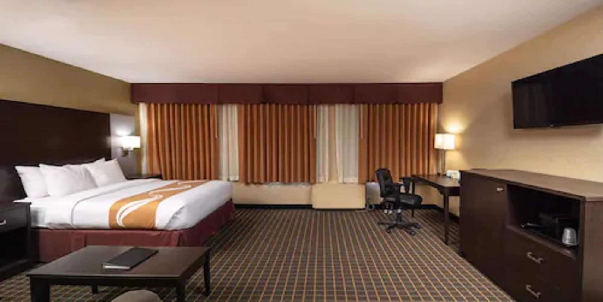 Quality Inn & Suites Downtown Windsor Kültér fotó