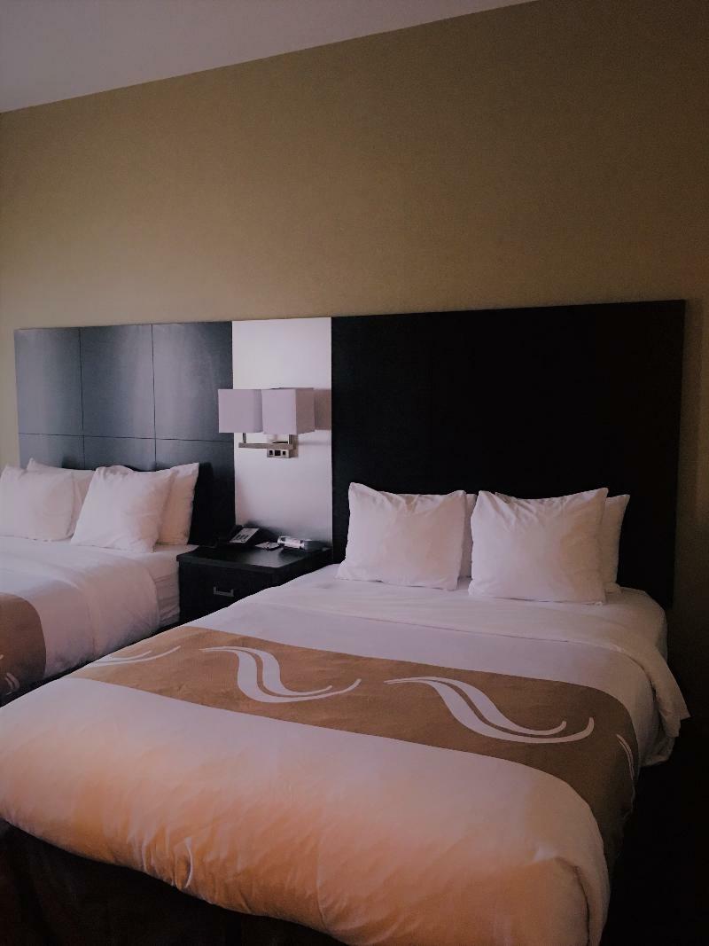 Quality Inn & Suites Downtown Windsor Kültér fotó
